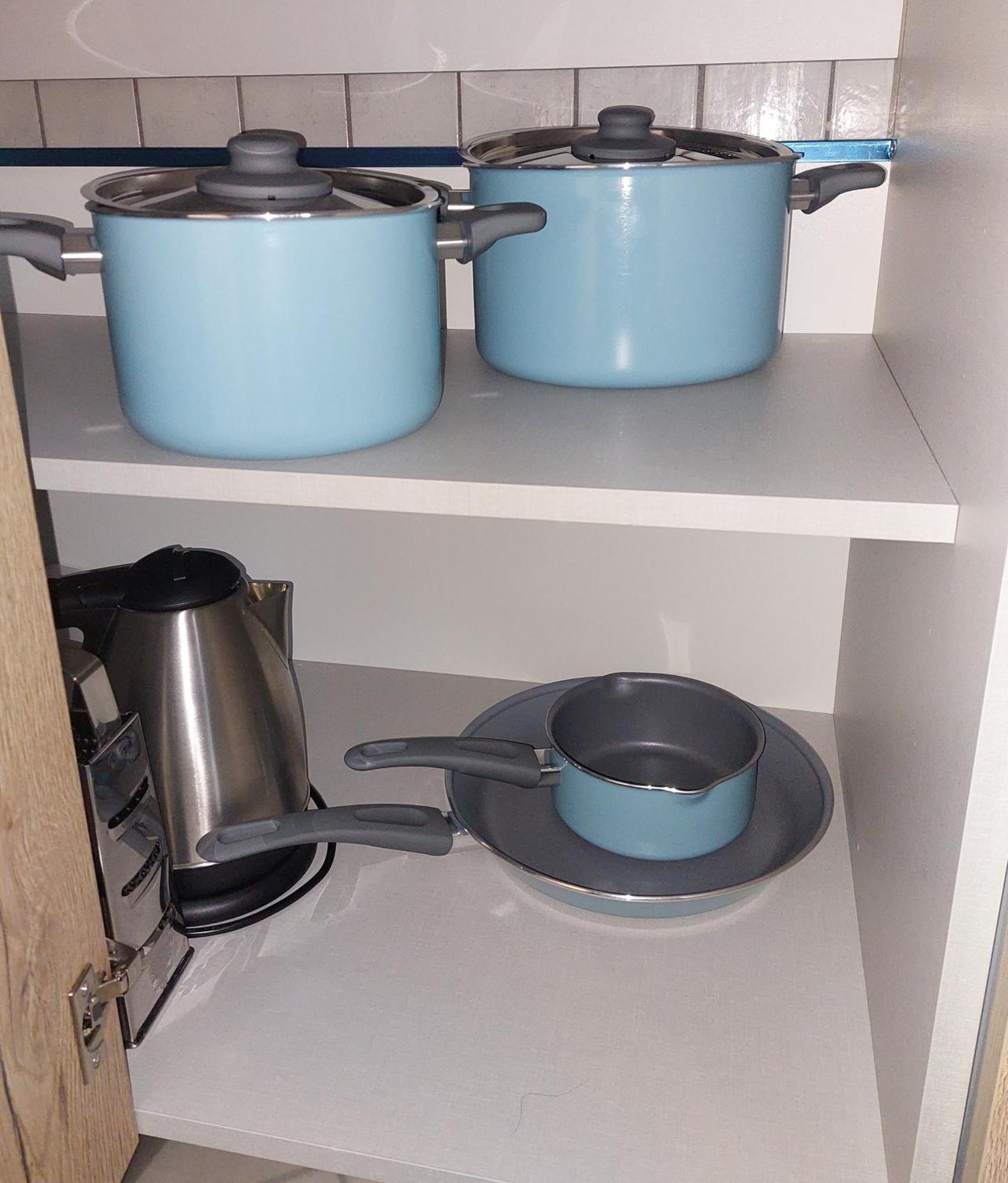 Blue Apartment - A Due Passi Dal Lago, Parcheggio Privato ラツィーゼ エクステリア 写真